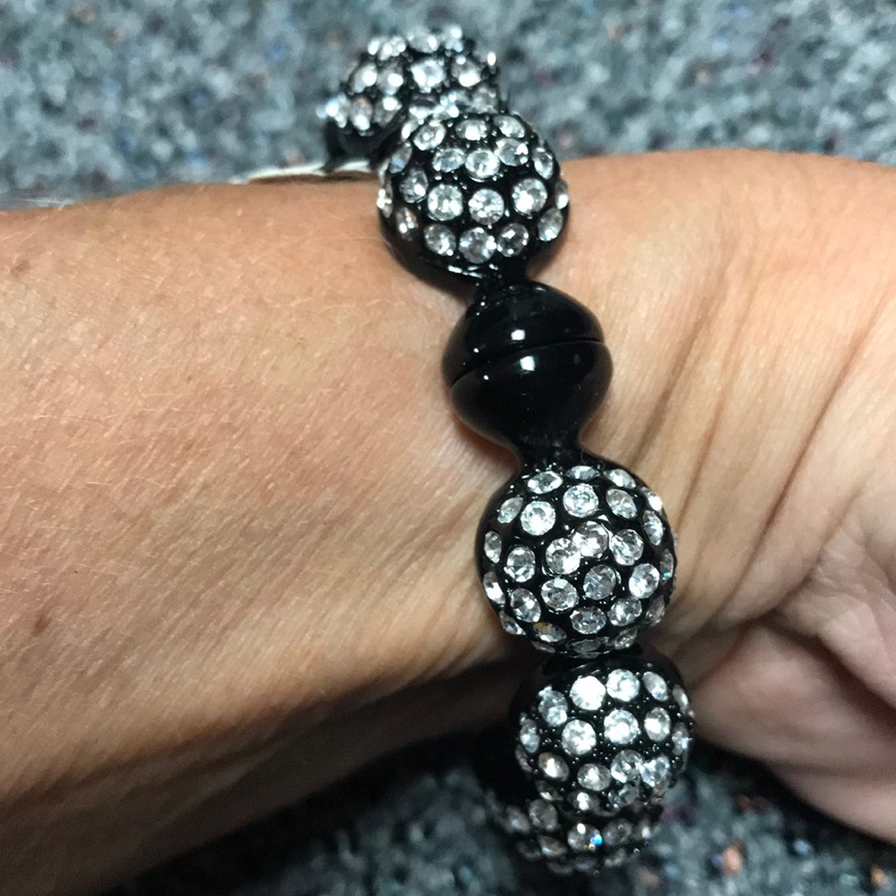 NWT WHBM Black Rhinestone Magnetic Closure Bangle - Picture 2 of 5